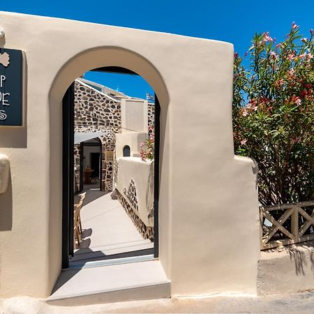 Deep Cave Suites Kontochori Fira  Exterior photo