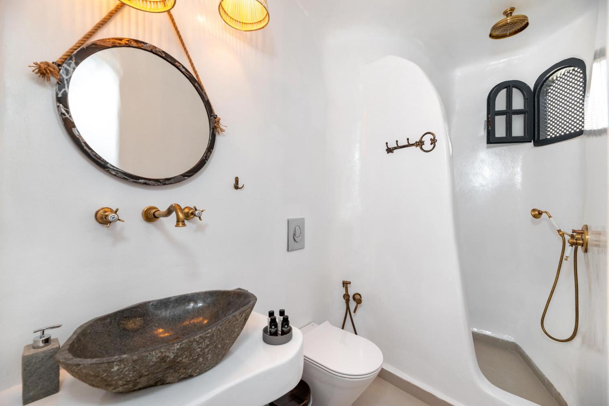 Deep Cave Suites Kontochori Fira  Exterior photo